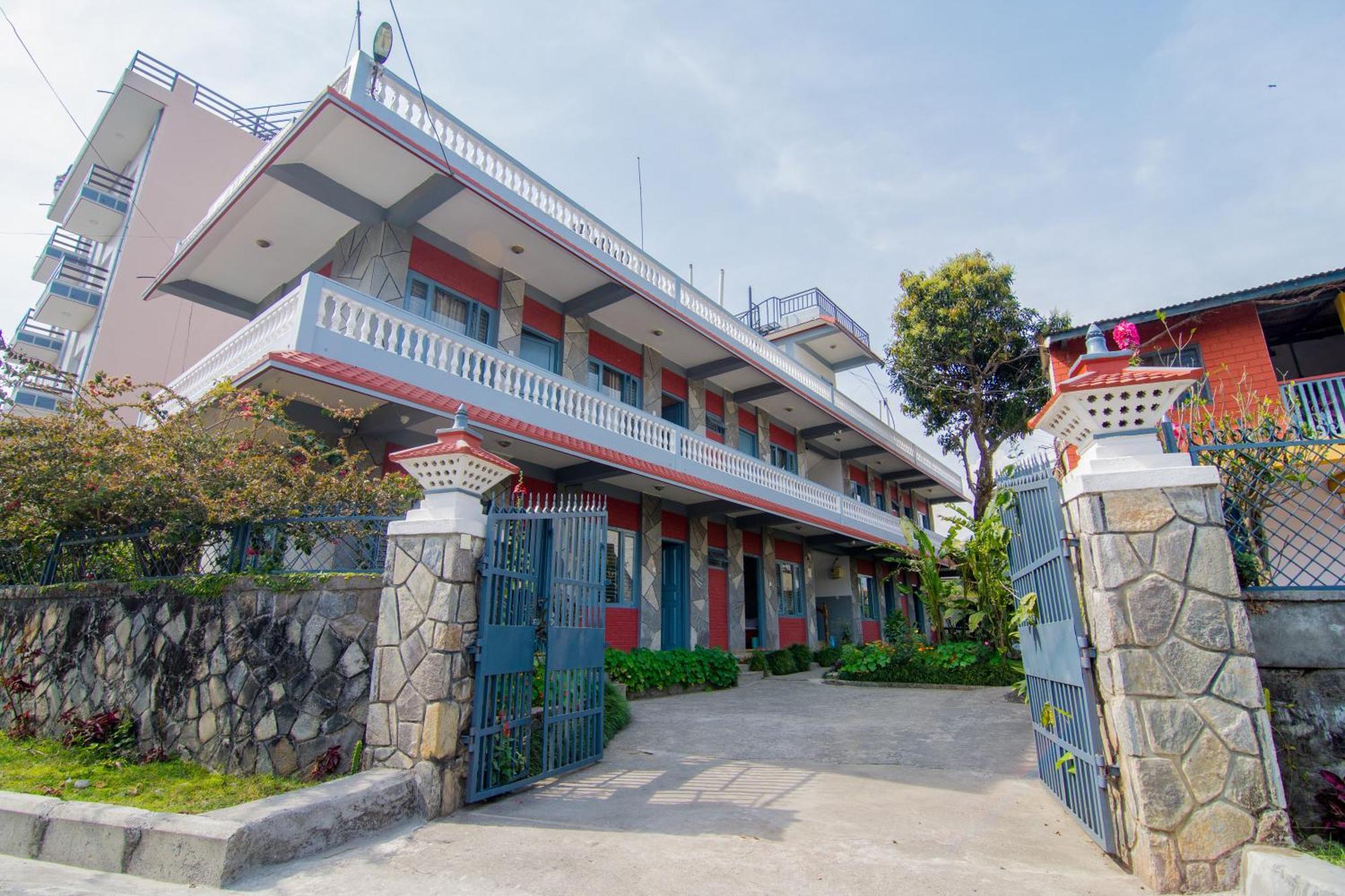 Hotel Mountain View - Lakeside Pokhara Esterno foto