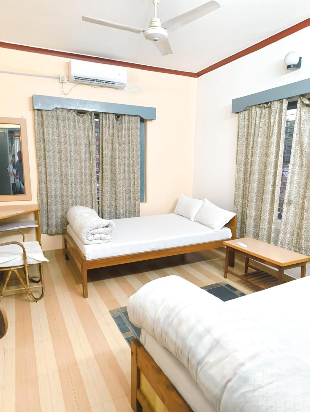 Hotel Mountain View - Lakeside Pokhara Esterno foto