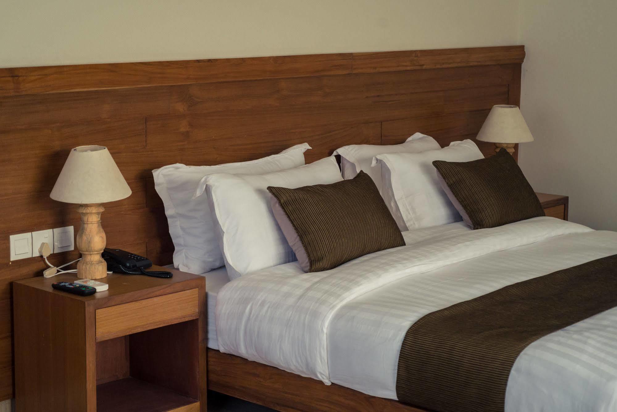Hotel Mountain View - Lakeside Pokhara Esterno foto